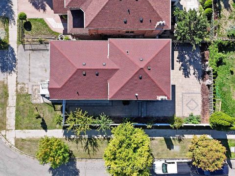 Photo 34 at 54 Emcarr Drive, West Hill, Toronto