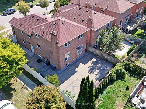 Photo 35 at 54 Emcarr Drive, West Hill, Toronto