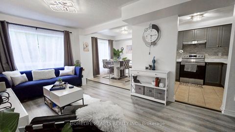 Photo 2 at 3 Skelding Court, West Hill, Toronto