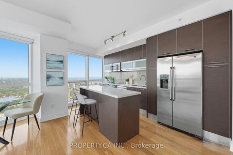 Photo 4 at 6302 - 388 Yonge Street, Bay Street Corridor, Toronto