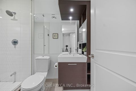 Photo 13 at 6302 - 388 Yonge Street, Bay Street Corridor, Toronto