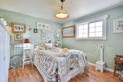 Photo 10 at 1057 Ferrier Avenue, Lefroy, Innisfil