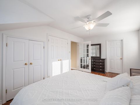 Photo 15 at 11 Knollside Drive, Mill Pond, Richmond Hill