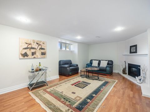 Photo 24 at 11 Knollside Drive, Mill Pond, Richmond Hill