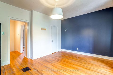 Photo 14 at 66 Euclid Avenue, Bellwoods, Toronto