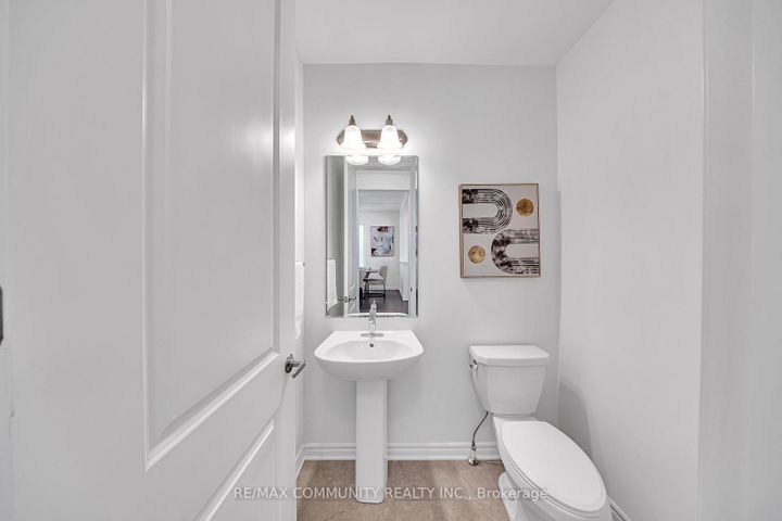 Photo 8 at 2979 Heartwood Lane, Rural Pickering, Pickering