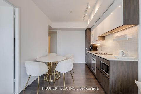 Photo 6 at 1711 - 5 Buttermill Avenue, Vaughan Corporate Centre, Vaughan