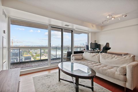 Photo 1 at 2105 - 80 Western Battery Road, Niagara, Toronto