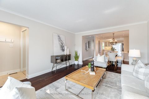 Photo 5 at 57 Stephen Drive, Queensway, Toronto