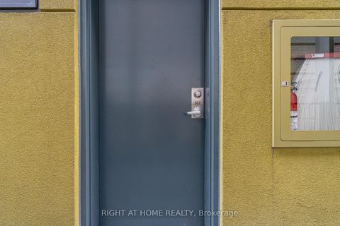 Photo 2 at 307 - 25 Ritchie Avenue, Roncesvalles, Toronto