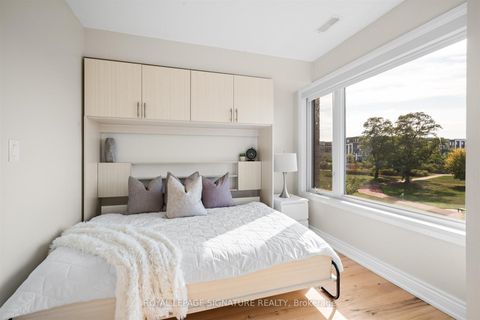 Photo 15 at 2 - 120 Frederick Tisdale Drive, CFB, Toronto