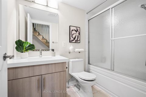 Photo 16 at 2 - 120 Frederick Tisdale Drive, CFB, Toronto