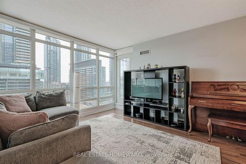 Photo 14 at 1211 - 397 Front Street W, Waterfront Communities C1, Toronto
