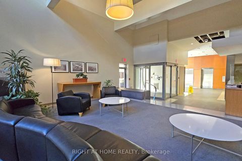 Photo 23 at 705 - 222 The Esplanade Avenue, Waterfront Communities C8, Toronto