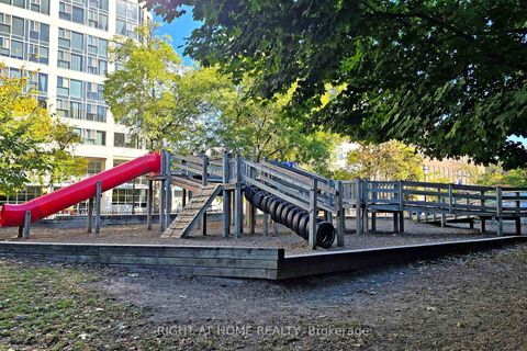 Photo 36 at 705 - 222 The Esplanade Avenue, Waterfront Communities C8, Toronto
