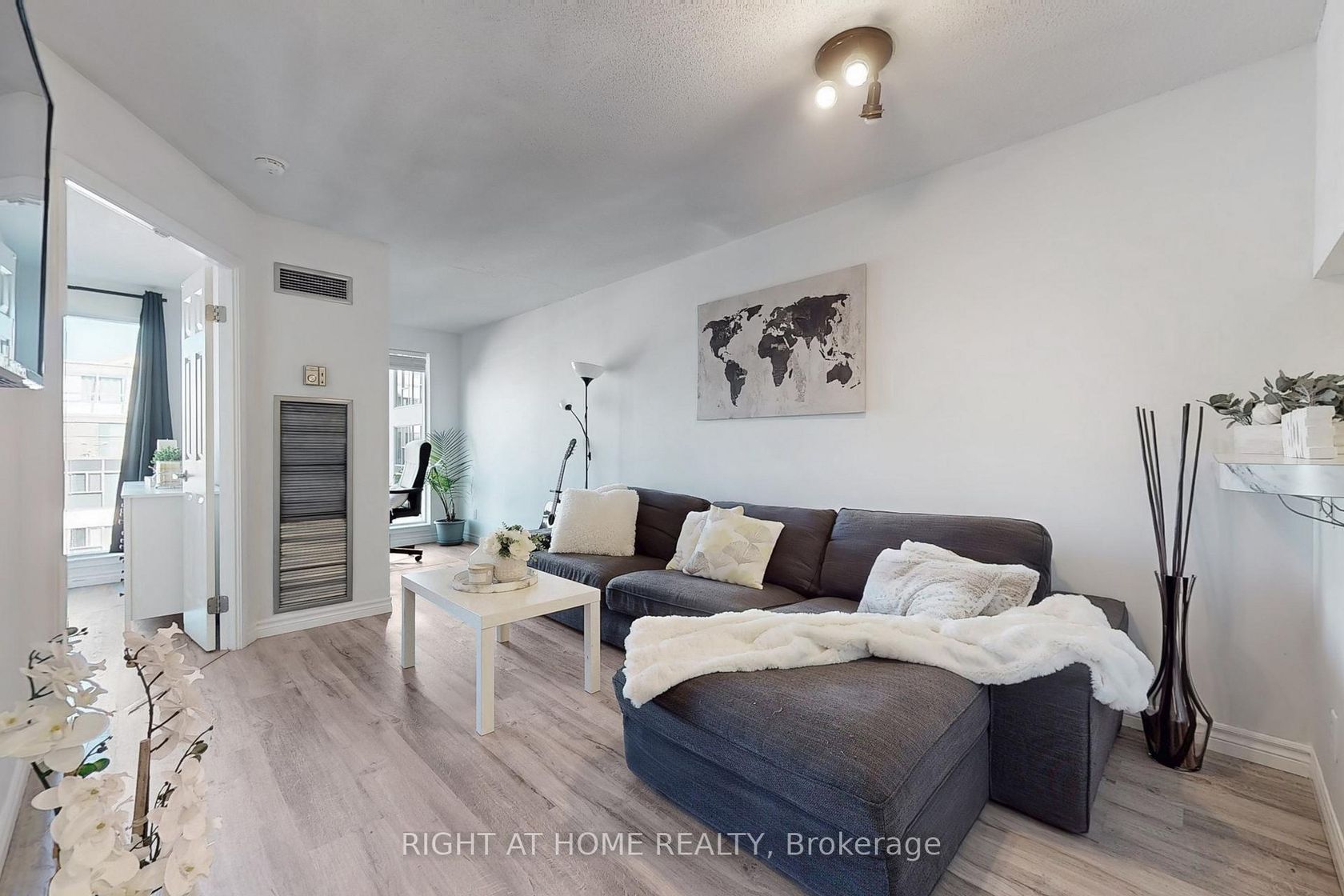 705 - 222 The Esplanade Avenue, Waterfront Communities C8, Toronto 