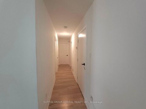 Photo 9 at 174 St Anthony's Court, Mill Pond, Richmond Hill