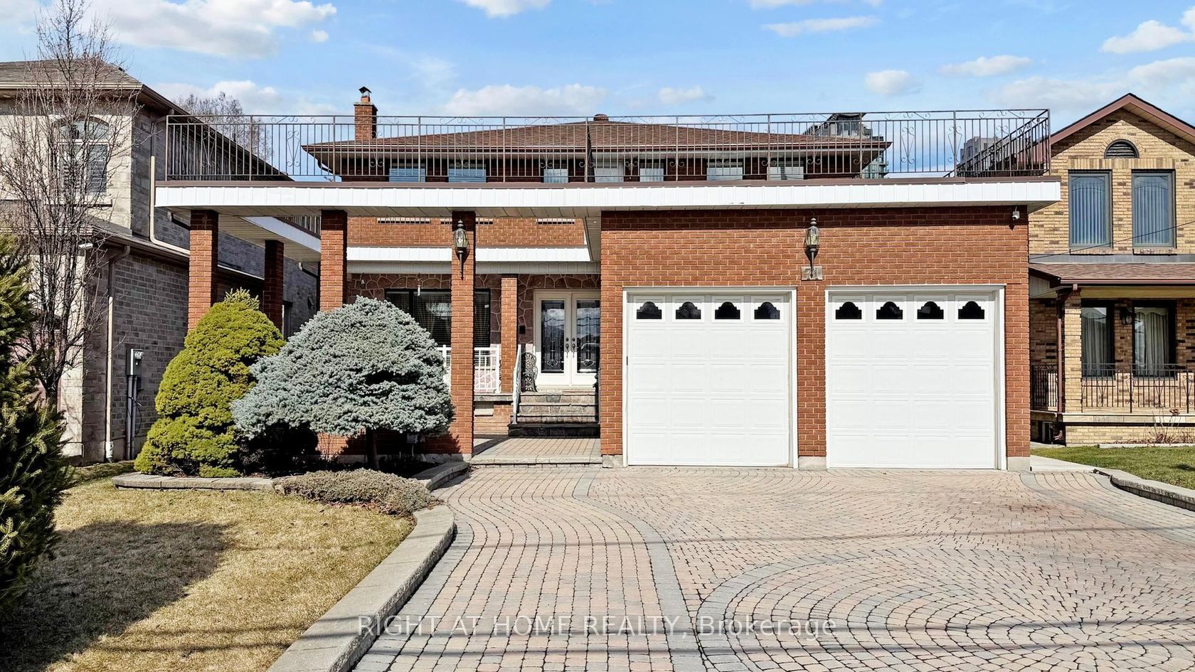 71 Fairview Road W, Fairview, Mississauga 