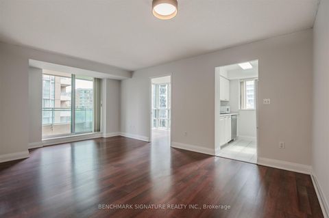 Photo 6 at 608 - 3 Pemberton Avenue, Newtonbrook East, Toronto