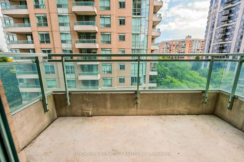 Photo 17 at 608 - 3 Pemberton Avenue, Newtonbrook East, Toronto