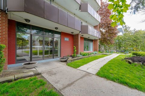 Photo 1 at 212 - 800 Kennedy Road, Ionview, Toronto