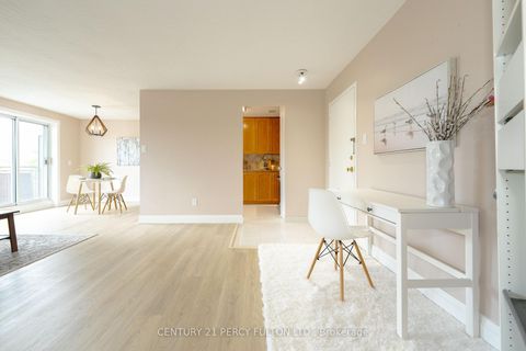 Photo 8 at 212 - 800 Kennedy Road, Ionview, Toronto