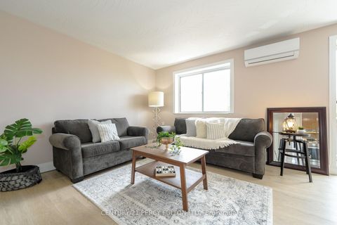 Photo 10 at 212 - 800 Kennedy Road, Ionview, Toronto