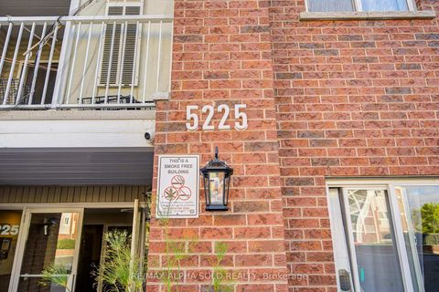 Photo 6 at 332 - 5225 Finch Avenue E, Agincourt North, Toronto