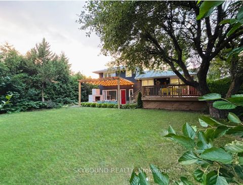 Photo 1 at 23 Drury Lane, Humber Heights, Toronto