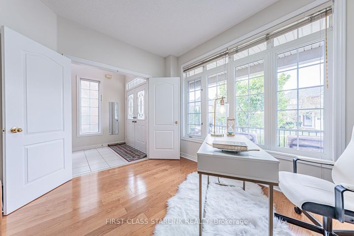 Photo 6 at 3152 Morning Glory Mews, Churchill Meadows, Mississauga