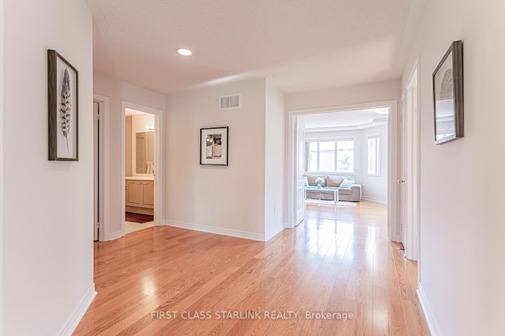 Photo 25 at 3152 Morning Glory Mews, Churchill Meadows, Mississauga