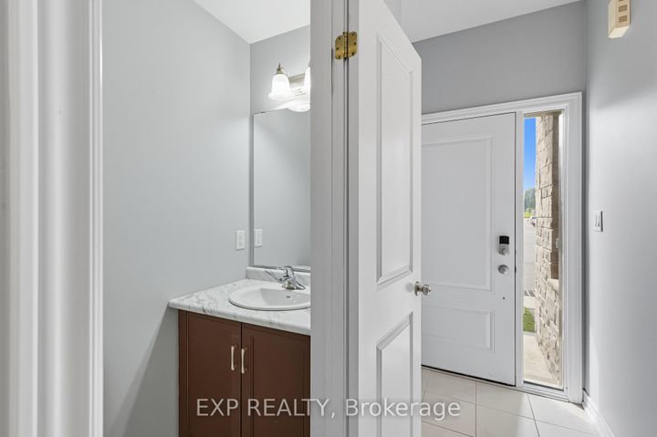 Photo 5 at 18 - 377 Glancaster Road, Villages of Glancaster, Hamilton