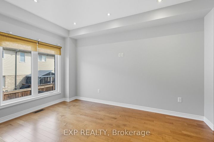Photo 10 at 18 - 377 Glancaster Road, Villages of Glancaster, Hamilton