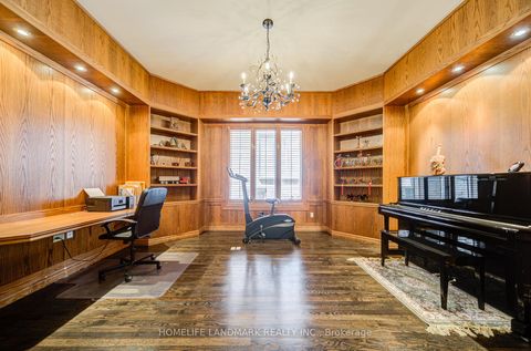 Photo 7 at 72 Gordon Road, Windfields, Toronto
