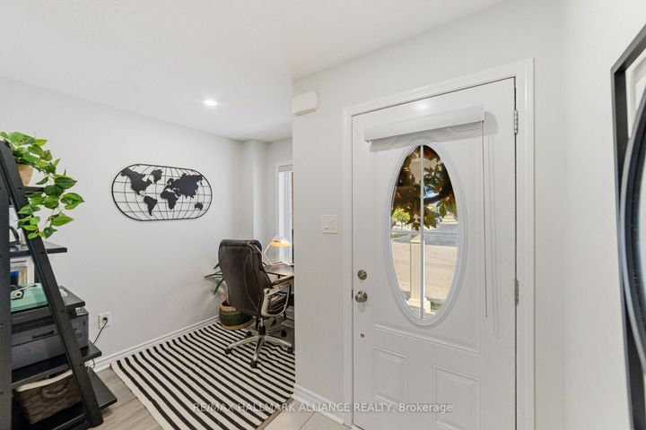 Photo 2 at #26 - 22 Spring Creek Drive, Waterdown, Hamilton