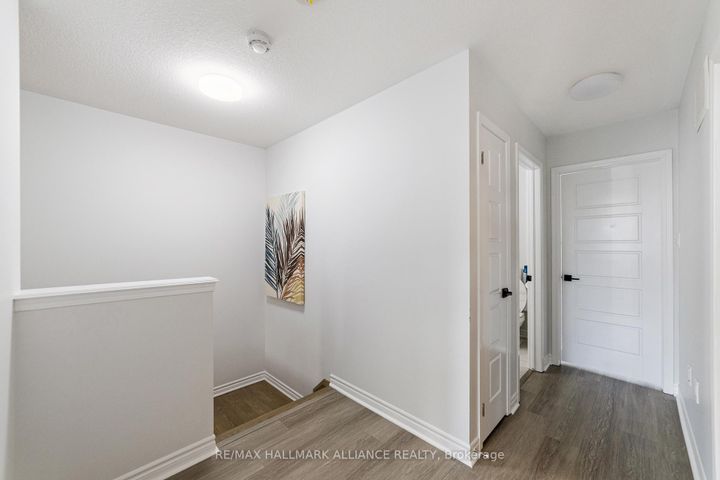 Photo 20 at #26 - 22 Spring Creek Drive, Waterdown, Hamilton