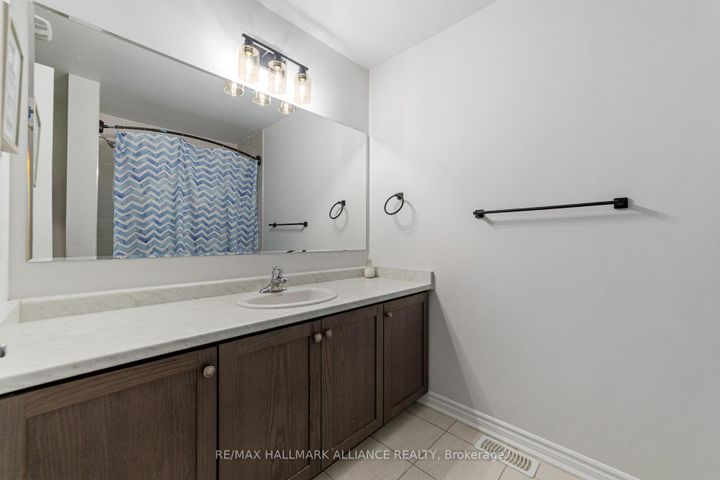 Photo 24 at #26 - 22 Spring Creek Drive, Waterdown, Hamilton