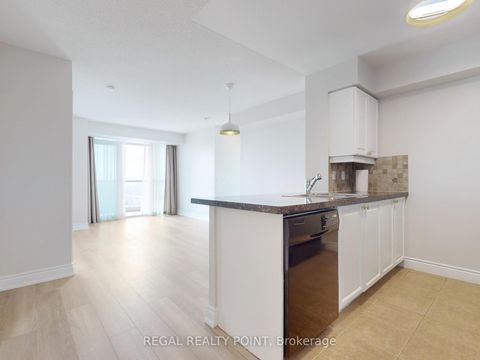 Photo 8 at 2118 - 25 Greenview Avenue, Newtonbrook West, Toronto