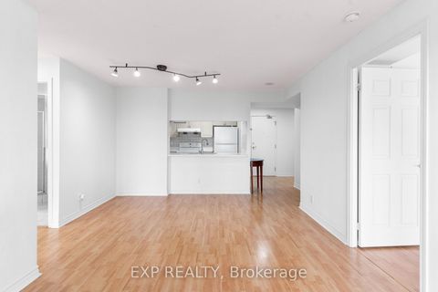 Photo 18 at 742 - 18 Mondeo Drive, Dorset Park, Toronto