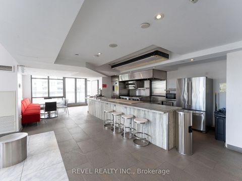 Photo 14 at 1208 - 15 Fort York Boulevard E, Waterfront Communities C1, Toronto