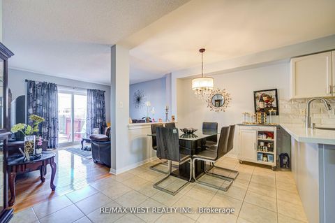Photo 9 at 14 Lancaster Court, Shore, Barrie