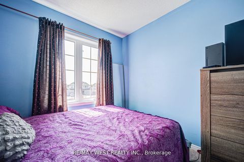 Photo 21 at 14 Lancaster Court, Shore, Barrie