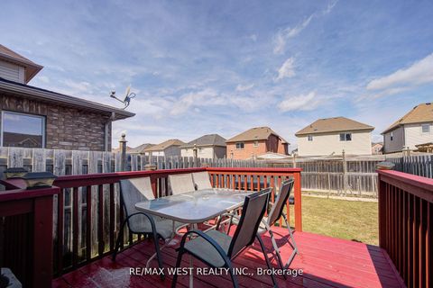 Photo 25 at 14 Lancaster Court, Shore, Barrie