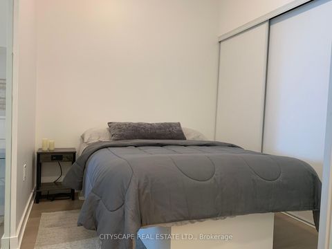 Photo 14 at 219 - 859 The Queensway N, Queensway, Toronto