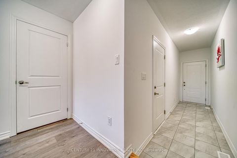 Photo 3 at 388 Okanagan Path, Donevan, Oshawa