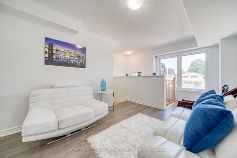 Photo 5 at 388 Okanagan Path, Donevan, Oshawa