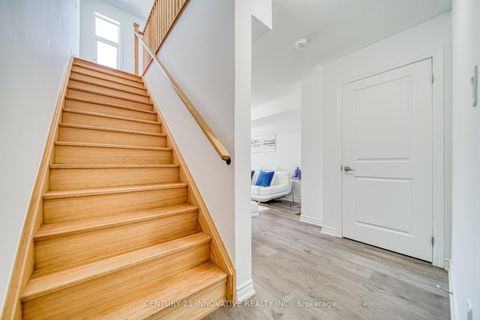 Photo 7 at 388 Okanagan Path, Donevan, Oshawa