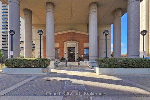Photo 2 at 1804 - 70 High Park Avenue, High Park North, Toronto