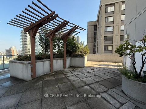 Photo 8 at 1701 - 1121 Bay Street, Bay Street Corridor, Toronto