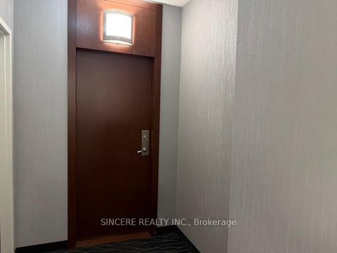 Photo 9 at 1701 - 1121 Bay Street, Bay Street Corridor, Toronto